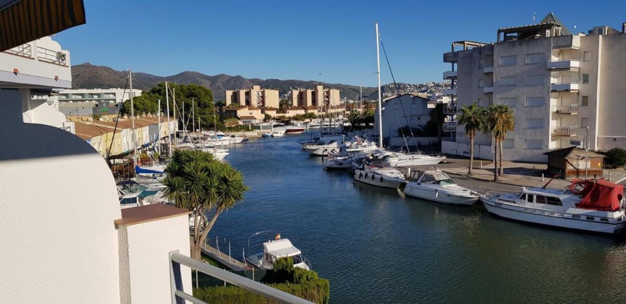 Appartement Lumineux Sur Les Canaux Roses Bagian luar foto